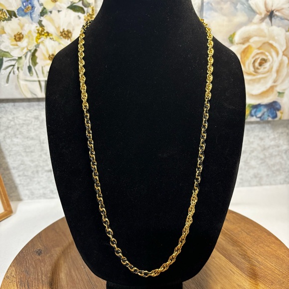 Vintage signed Monet gold tone and black chain, long. - Picture 3 of 7